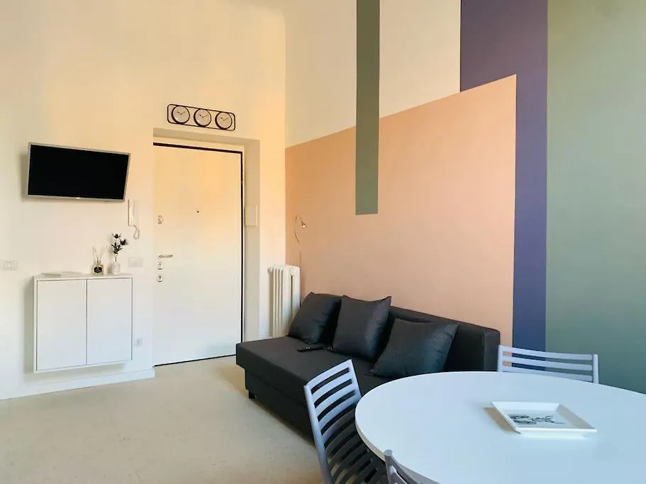 Stylish Flat In Porta Romana-Fondazione Prada Milán Apartamento